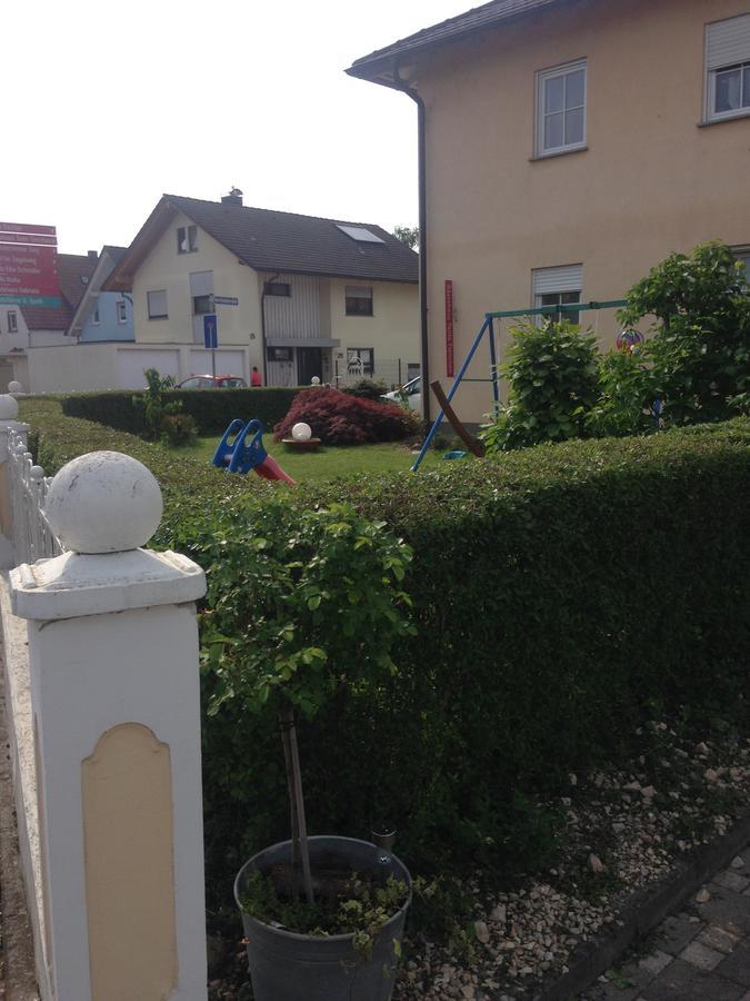 Gaestehaus Tante Tienchen 7 Minuten Zu Fuss Zum Europa Park , Plus Kostenloses Parkplatzticket Rulantica ,Alle Unsere Suiten Haben Einen Balkon Rust Exteriér fotografie